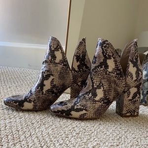 Steve Madden | Snakeskin Booties